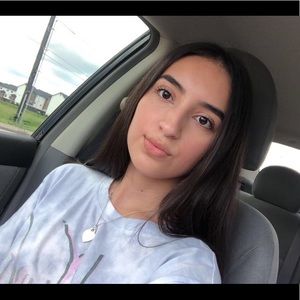 Meet your Posher, Alondra